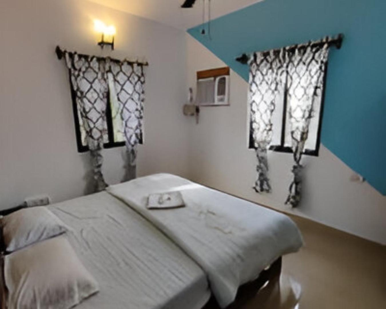 Ronne's 2bhk Lagoon -calangute *